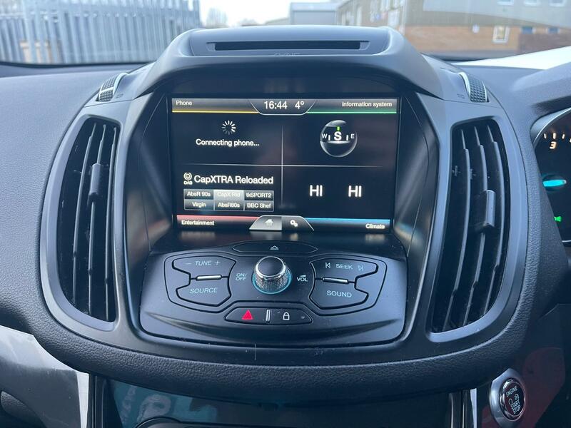 FORD KUGA