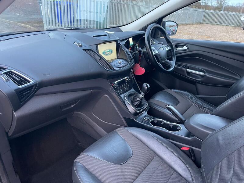 FORD KUGA