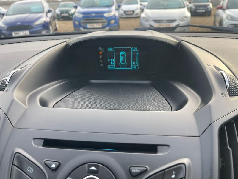 FORD KUGA