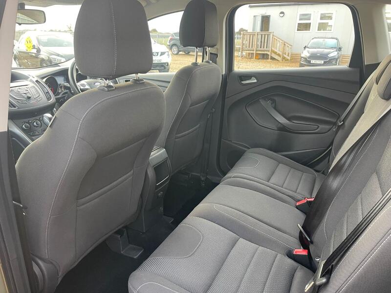 FORD KUGA