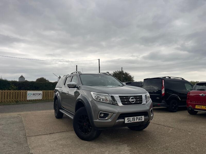 NISSAN NAVARA